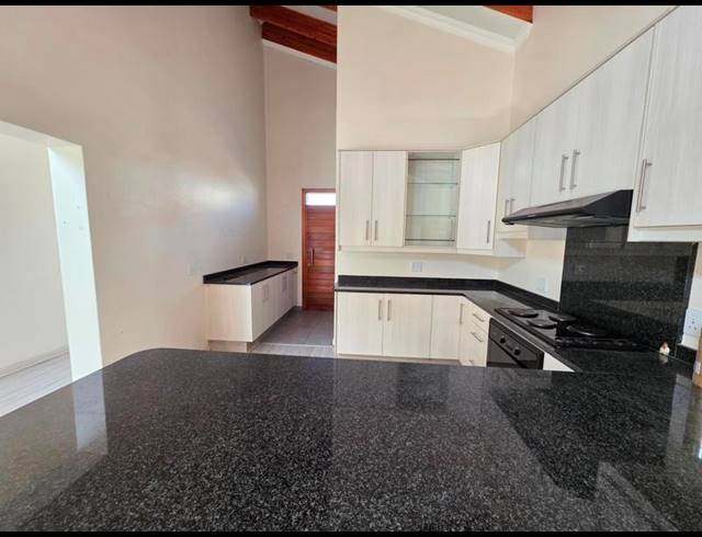 3 BEDROOM TOWNHOUSE FOR SALE IN MEYERTON CENTRAL